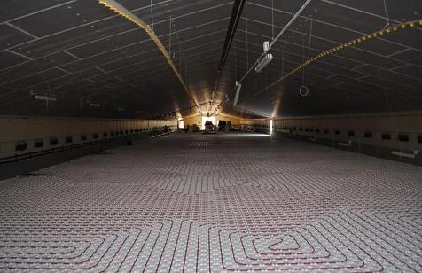 Un plancher chauffant basse température pour deux poulaillers vendéens