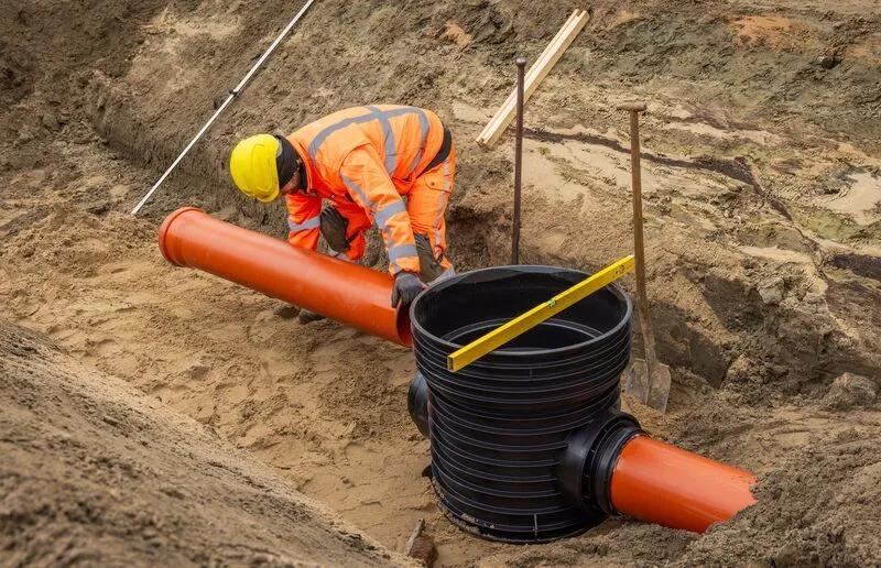 Einfache Installation eines Inspektionsschachts